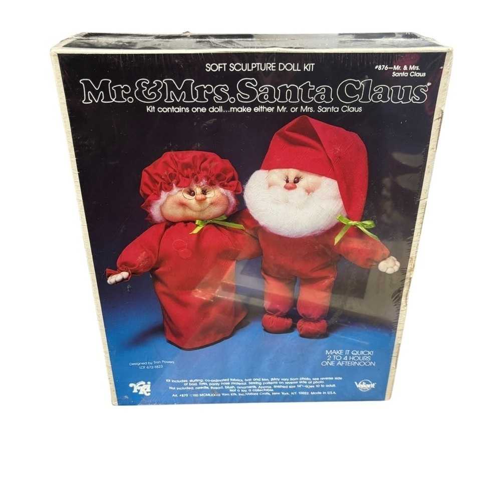 VTG  1982 Valiant Mr. & Mrs.  Santa Claus Soft Sculpture Doll Kit Sealed